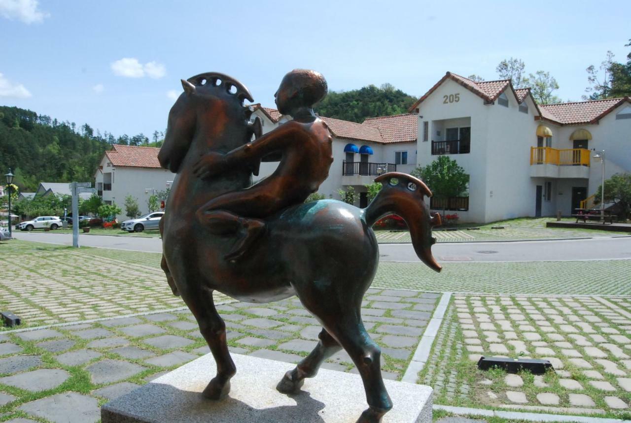 Meta Pension, Damyang Exterior foto